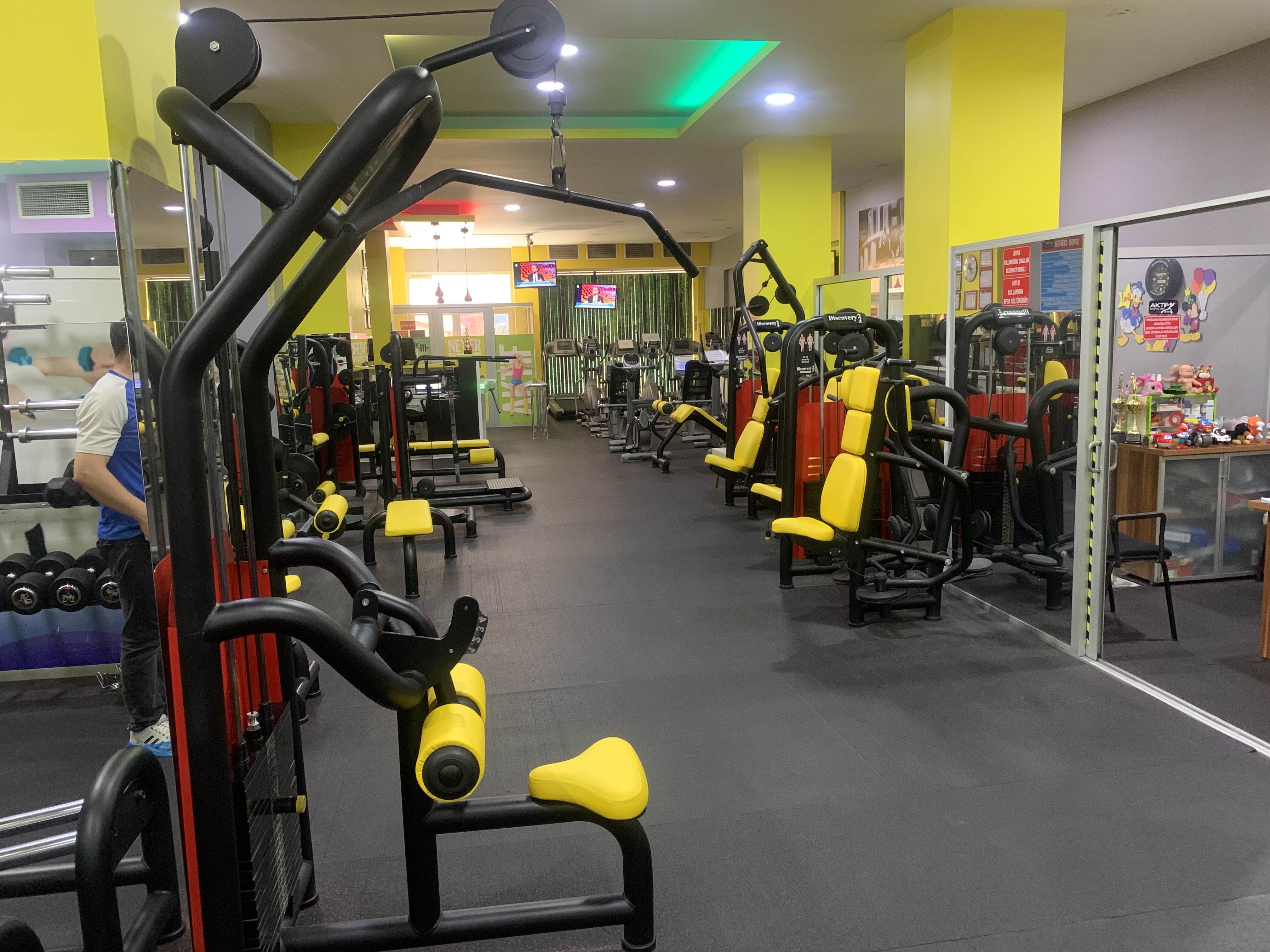 SALONUMUZDAN KARELER